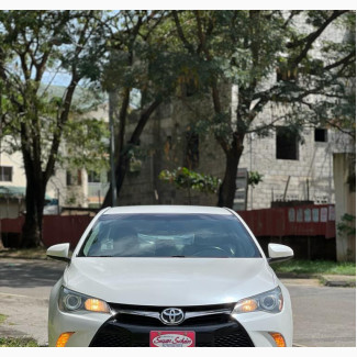Toyota Camry 2016 White
