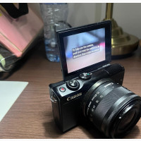 Canon Eos M100