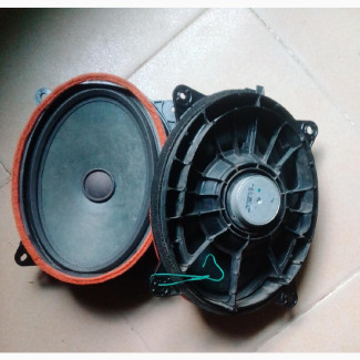 Toyota Highlander and Camry 0/14/017/Speaker Available Now
