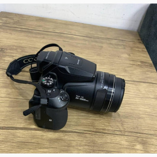 Nikon Coolpix P900 Professional Camera - Capture Every Moment in Stunning Detail