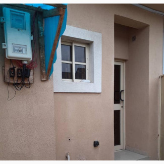 1bdrm Room Parlour in Lekki Phase 1 for rent