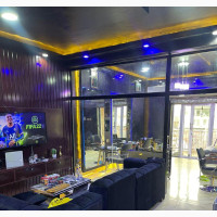 Beautiful Unisex Salon Lounge for Sale