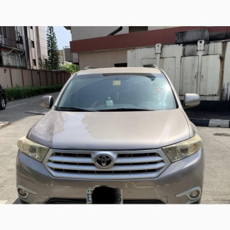 Toyota Highlander Limited 2011 Gold
