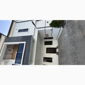 4bdrm Duplex in Lekki Expressway for rent