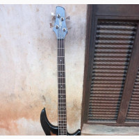 Yamaha 4 Strings Bass Guitar - Good Condition