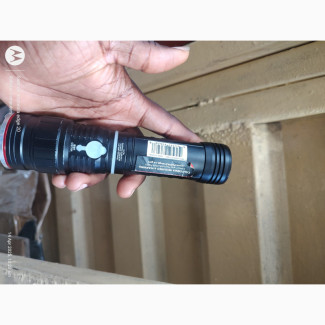 Magnetic Halogen flashlight 4x zoom