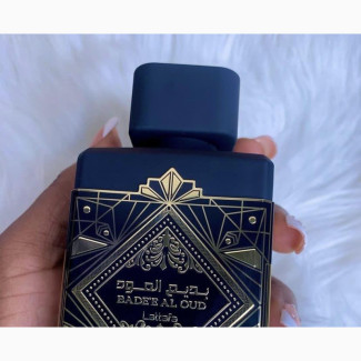 Lattafa Oud for Glory Perfume