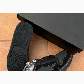 Travis Scott “Cactus” X Air Jordan 1 Low Reverseneo Black