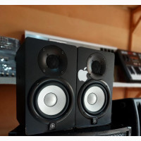 Yamaha HS5