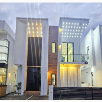 Stylish 4bdrm Duplex in Chevron for Sale