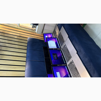 Laptop Apple MacBook Pro 2022 M2 24GB Apple M2 SSD 1T