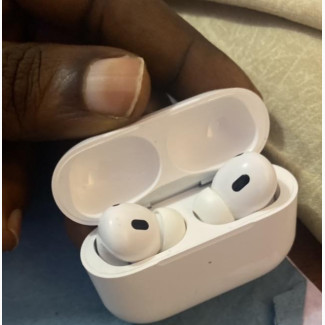 Apple Airpods Pro 2 Clean