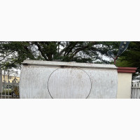 Kiosk with Dual Entrances for Sale