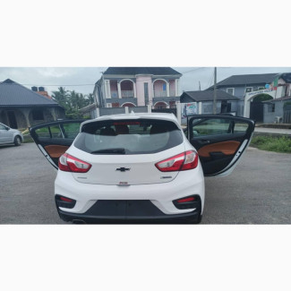 Chevrolet Cruze Premier Auto Hatchback 2017 White