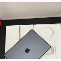 New Apple iPad 9.7 32 GB Gray
