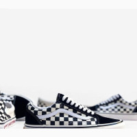 Vans Off the Wall Classic Checkerboard Sneakers