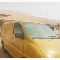 Toyota HiAce 1998 Yellow