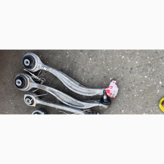 Set of Lower Control Arms