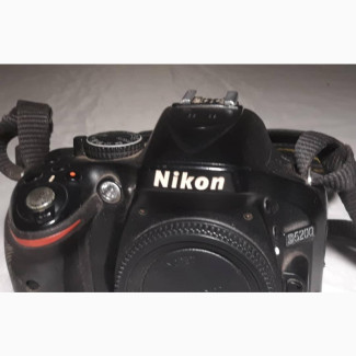 Nikon D5200 - Neatly Used, Working Perfectly