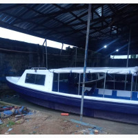 Dm 23 Half Cov£R Passenger Boat