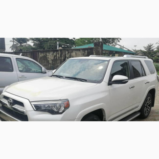 Toyota 4-Runner Limited Nightshade 4x4 2019 White