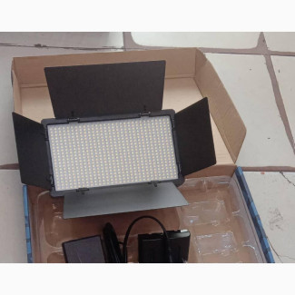 Led 600 With Batteries And Charger