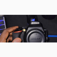 Nikon D5600 + Starter Kit