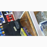 Ps4 Fat with 6 Clean Used Games
