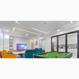 Luxury Two Bedroom Apartment With Pool, Gym, and SNOOKER