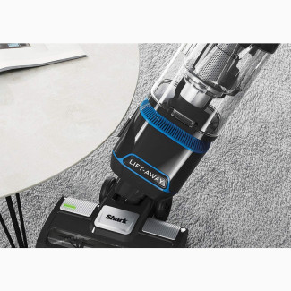 Shark Lift Away NV602UK Upright Vacuum Cleaner