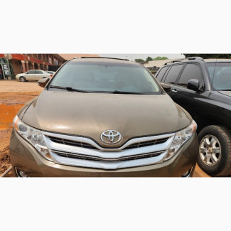 Toyota Venza XLE AWD V6 2013 Gold