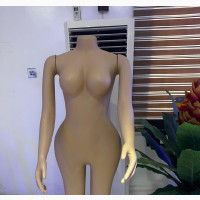 Big Hips Female Mannequin With Arm