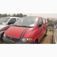Toyota HiAce Siyaya 2004 Red