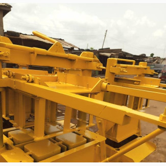 Block Moulding Machine - High-Quality Concrete Blocks for Construction