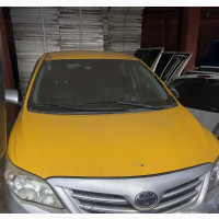 Toyota Corolla 2010 Yellow