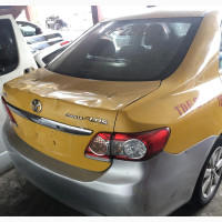 Toyota Corolla 2010 Yellow