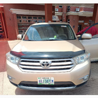 Toyota Highlander 2012 Gold