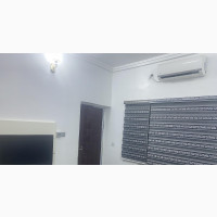 Is a 3bed Room Flat, Shared Apartment
