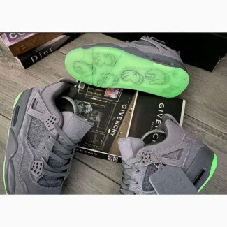 Air Jordan IV Sneakers for Sale