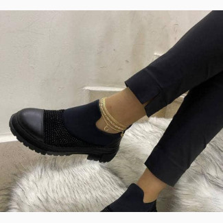 Louis Vuitton Female Sneakers - Trendy and Classy