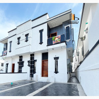 3bdrm Duplex in Ikota, Lekki for Sale