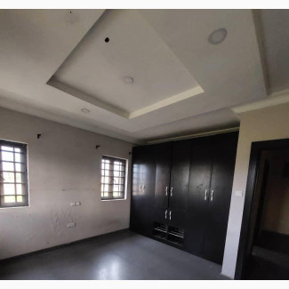 A Luxury Three Bedroom Apartment to Rent