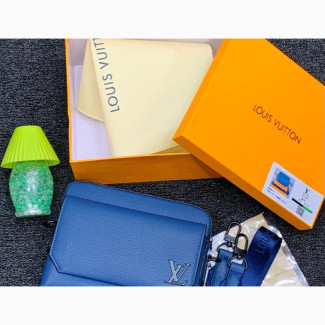 Luis Vuitton Crossbody Bag