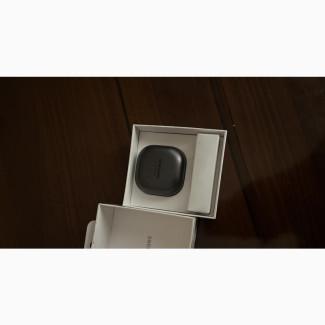 Open Box Samsung Galaxy Buds Live