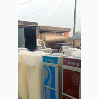 Water Dispenser With Freezer