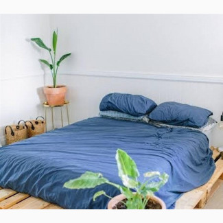 Wooden Pallet Bed Frame - DIY Project
