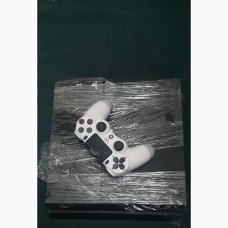 PS4 Console + Fifa23 + Accessories - Best Deal