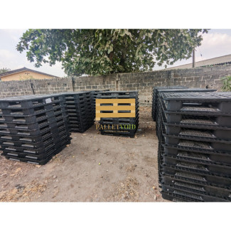 Plastic Pallet That Lifts The Weight Of The World