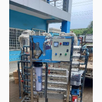 8 Membrane Reverse Osmosis Machine 2tons