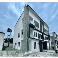 5 Bedroom Duplex in Guzape District, Abuja - Newly-Built